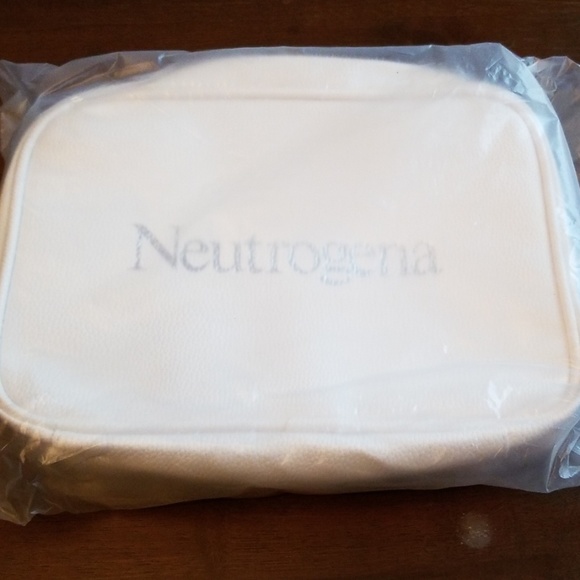 **FREE** with bundle of 2+ items - Picture 3 of 4